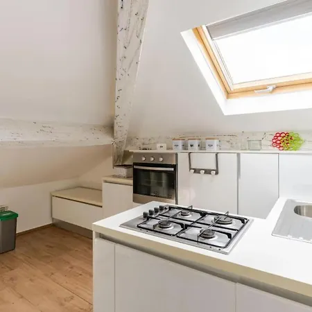 Apartmán In Pieno Centro - 600mt Dall'ariston E Dalla Sanremo